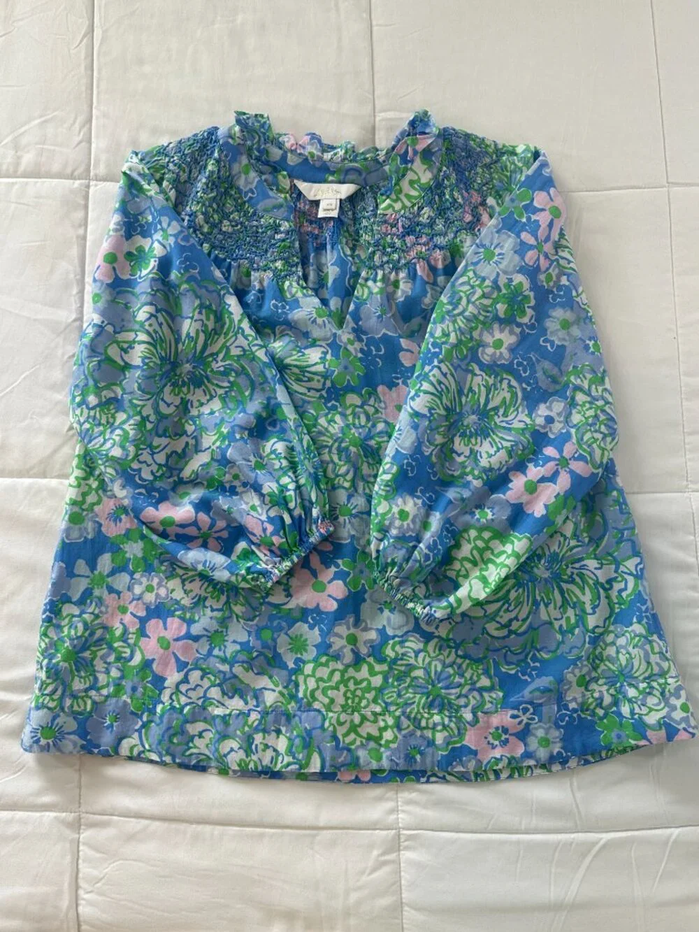 Lilly Pulitzer Blue Floral Smocked Puff Sleeve Lourdes Blouse XS Cotton Blend